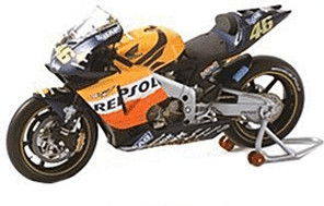 Minichamps Honda RC211V Rossi Moto GP 2002