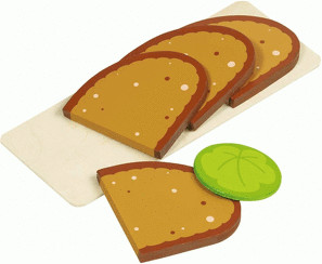Goki Pain et salade sur planche à découper