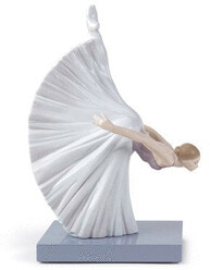 Lladro Giselle Reverance