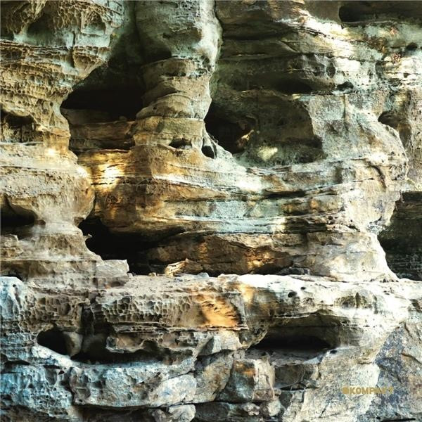 VARIOUS - Velvet Desert Music Vol.1 (LP+MP3) (Vinyl)