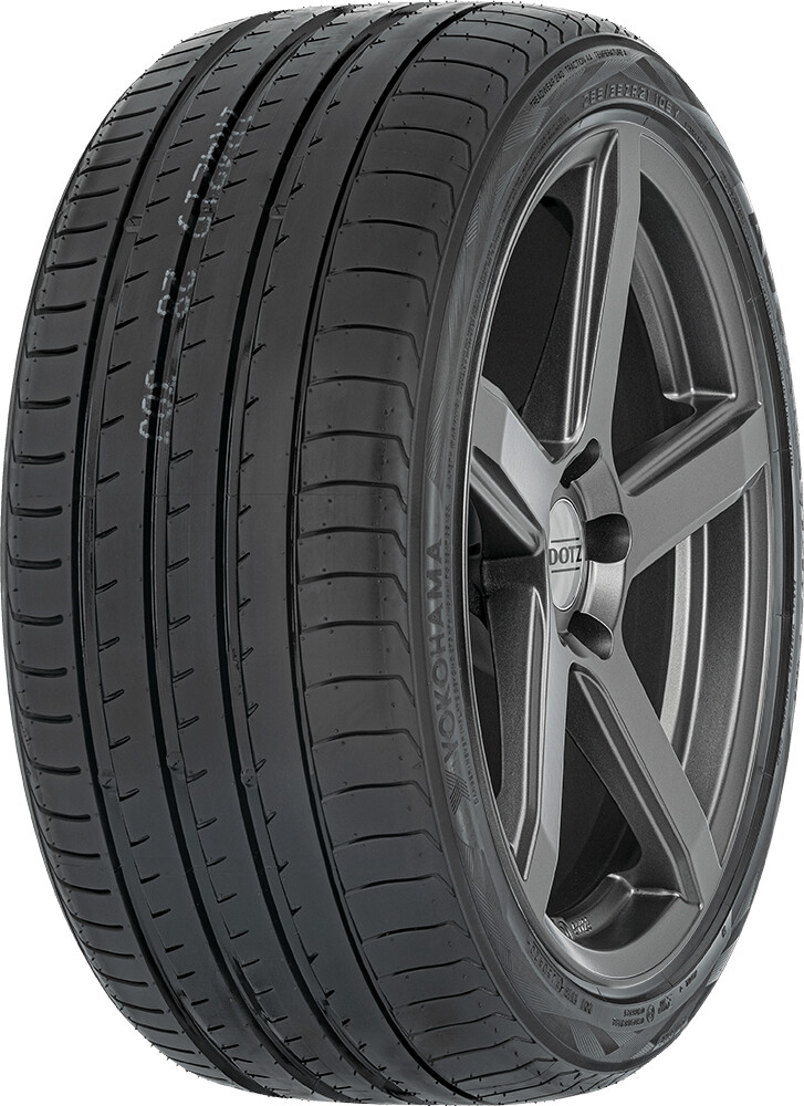 Yokohama Advan SportV105T) 285/45 R21 113Y XL RPB