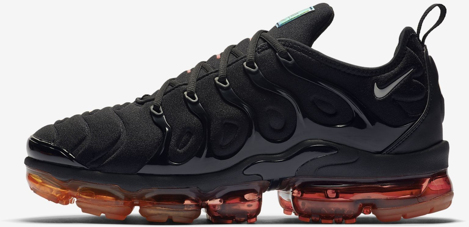 Nike Air VaporMax Plus Black/Magma Orange/University Red/Light Smoke Grey