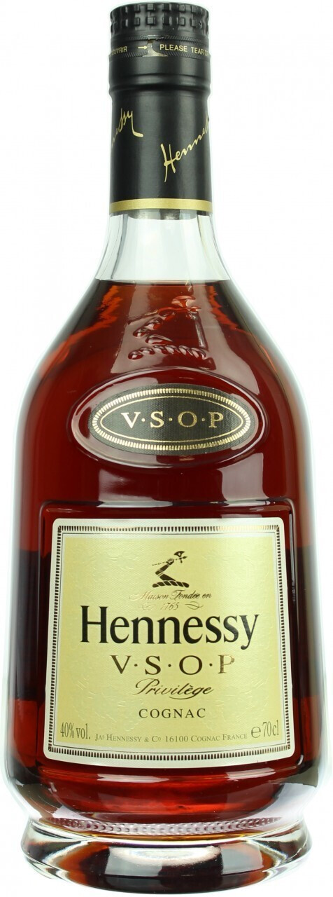 Roulette vsop. Hennessy VSOP Privilege 0.7. Hennessy VSOP Privilege. Хеннесси ВСОП 07. Hennessy VSOP Privilege Cognac.