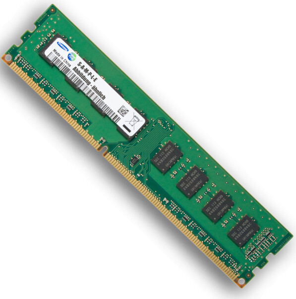 Samsung 8 Go DDR4-2666 CL19 (M391A1K43BB2-CTD)