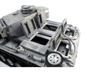 Panzer Tank Militär-Fahrzeug Modell BSD Ferngesteuerte Panzer 9993Z mit Ton und Licht Battletank mit Schussfunktion Panzer Set 