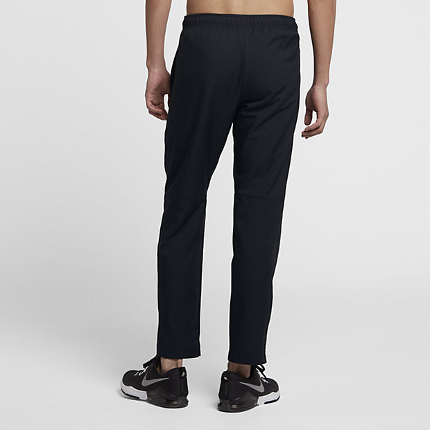 Nike training trousers 2025