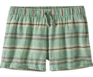 green shorts for women