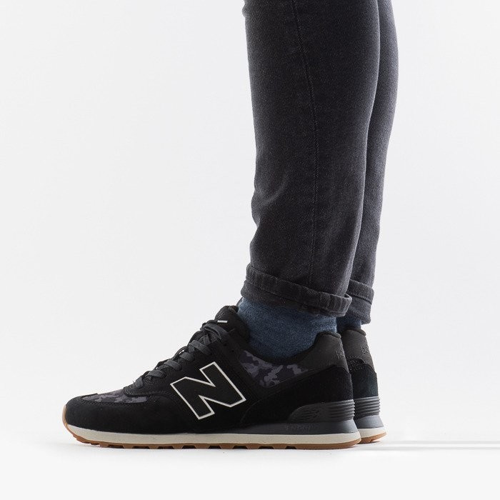New Balance ML574 black with moonbeam au meilleur prix sur idealo.fr