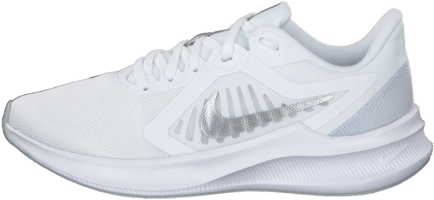 women's downshifter 10 running sneakers