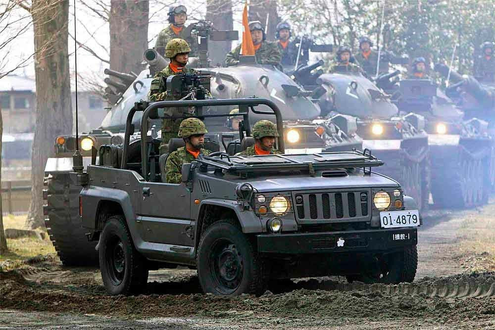 Trumpeter JGSDF type 73 Light Truck Recon (05519)