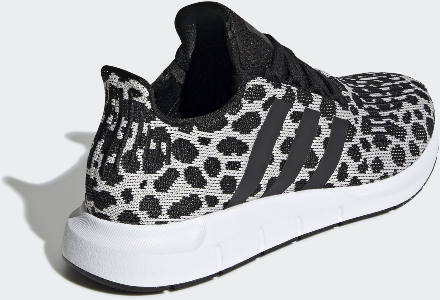 Swift run raw on sale white core black carbon