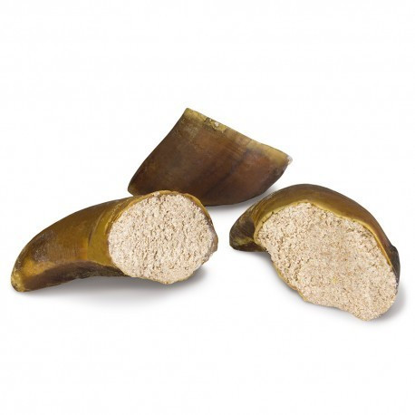 Arquivet calf hooves filled with chicken