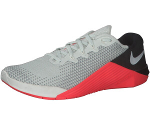 red nike metcon 5