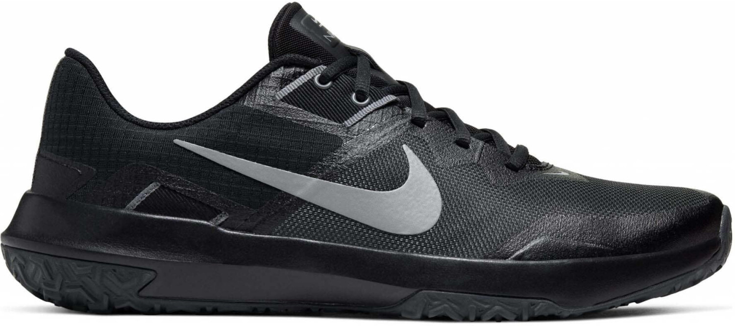 nike varsity compete tr3