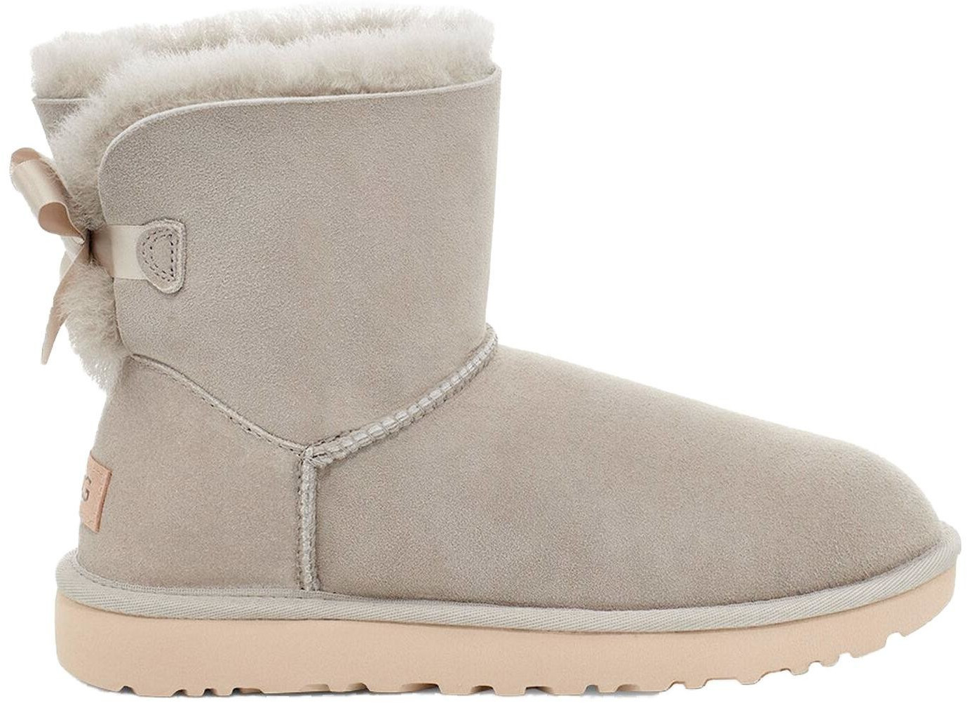 beige bow uggs