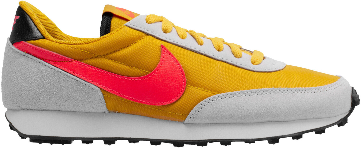 nike daybreak beige yellow
