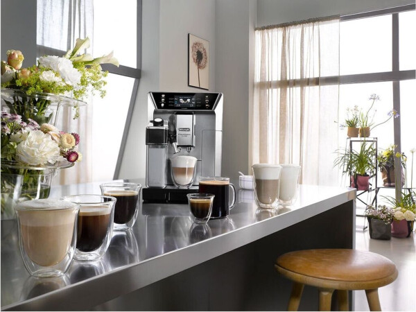 De'Longhi PrimaDonna Class ECAM550.85 MS, Bild 2