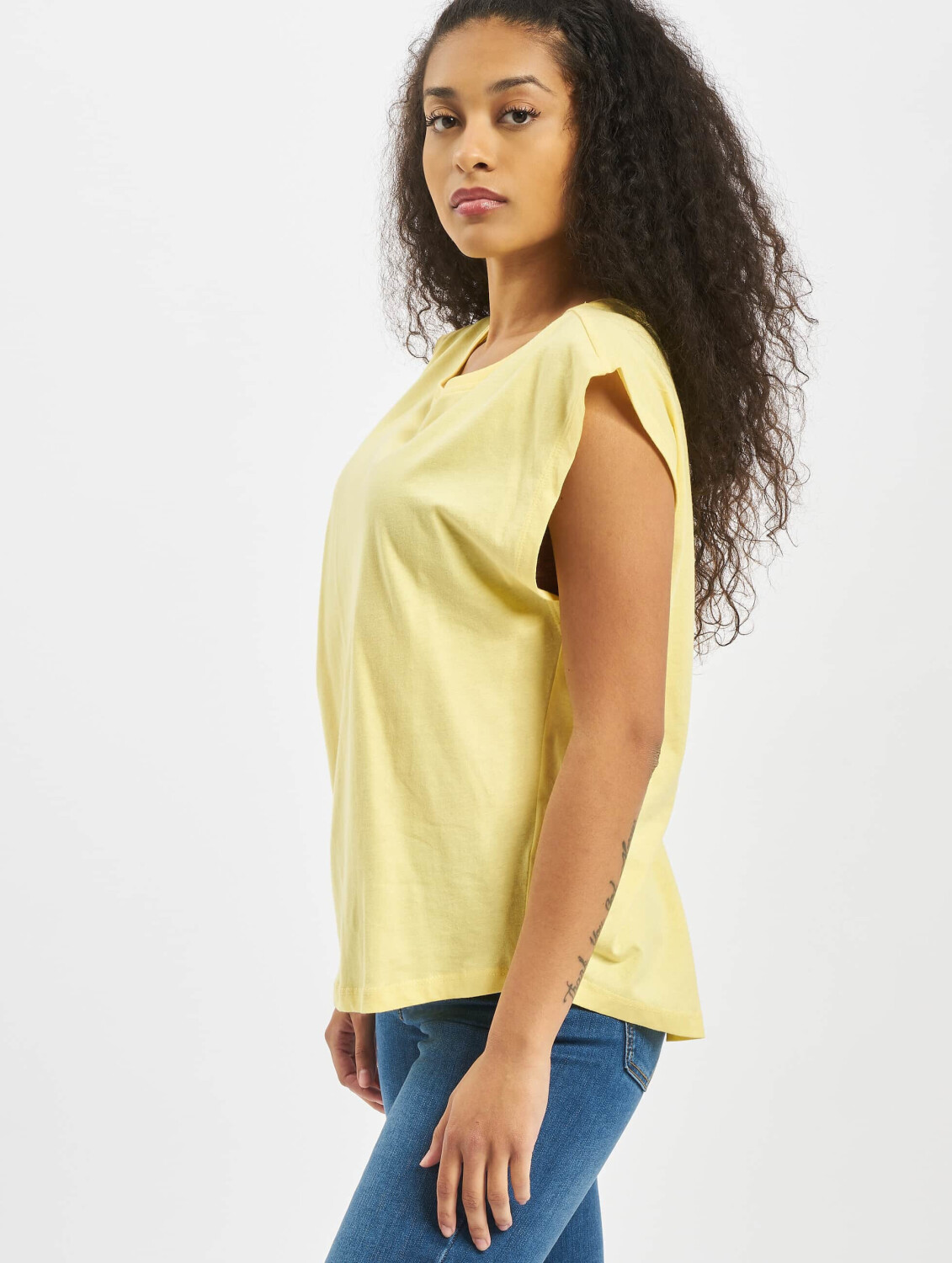 Urban Classics T-Shirt Ladies Basic Shaped yellow (TB340602427)
