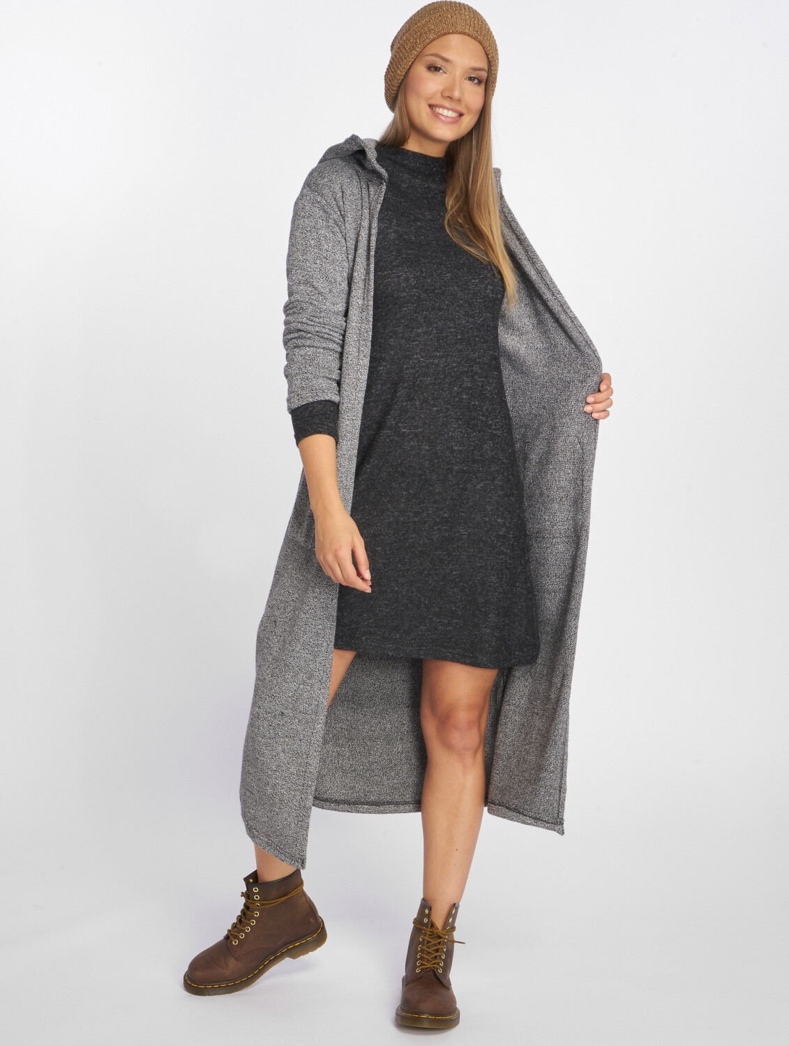 Urban Classics Strickjacke Terry Long black (TB2333BLKWHT)