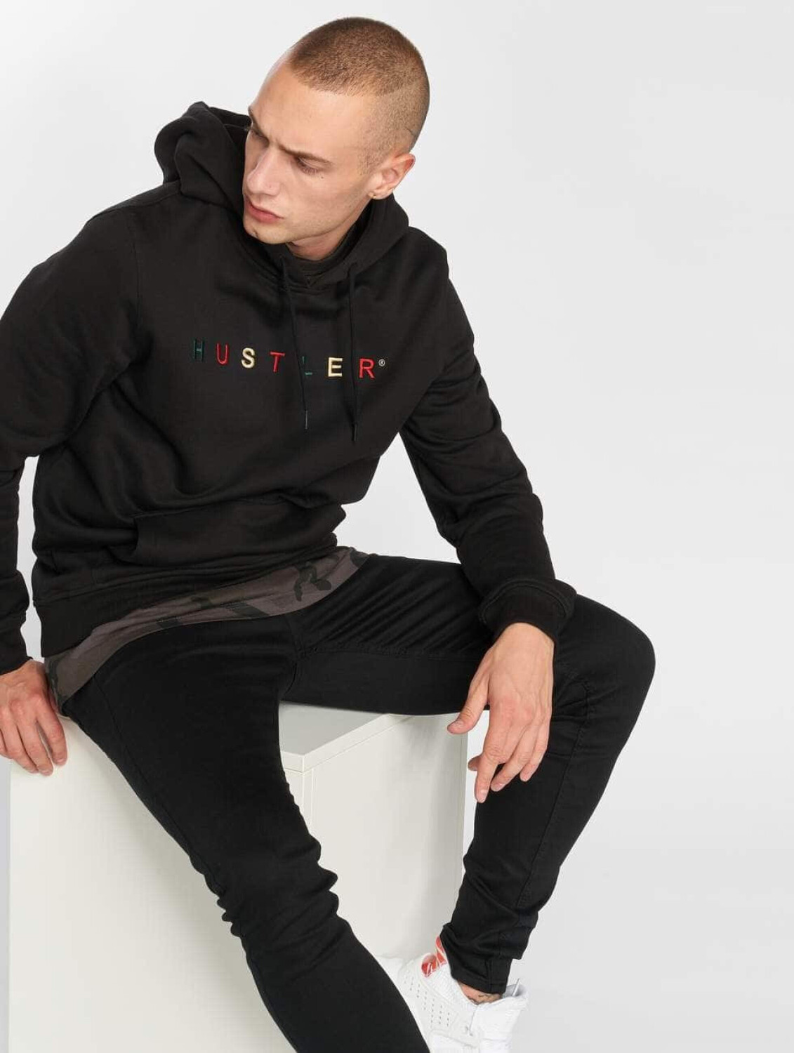 Merchcode Hoodie Hustler Embroidery black (MC254BLK)