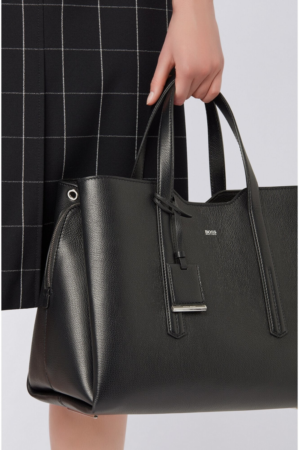 Hugo Boss Softe Tote Bag aus genarbtem italienischem Leder (50402722) schwarz ab 694,00