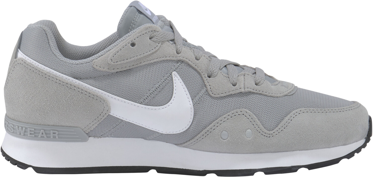 nike venture grey