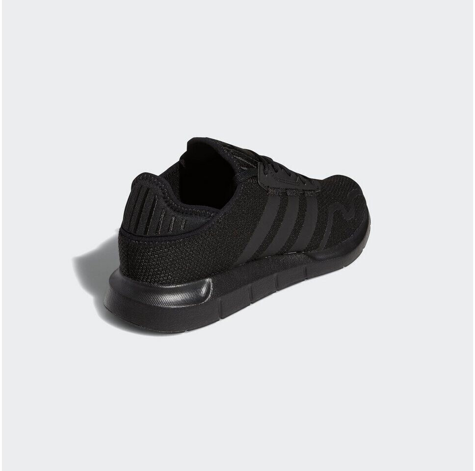 Swift run core black shoes outlet