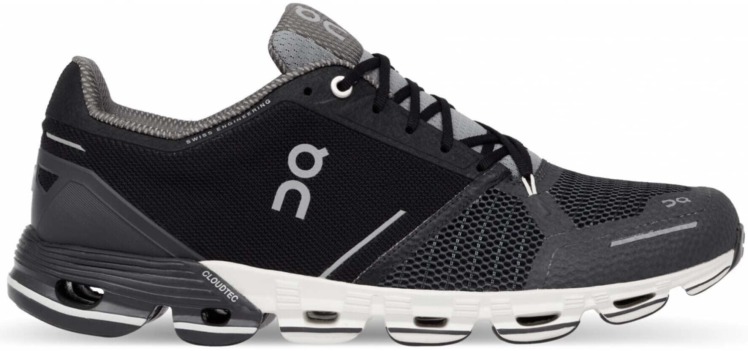 On Cloudflyer new generation black/white