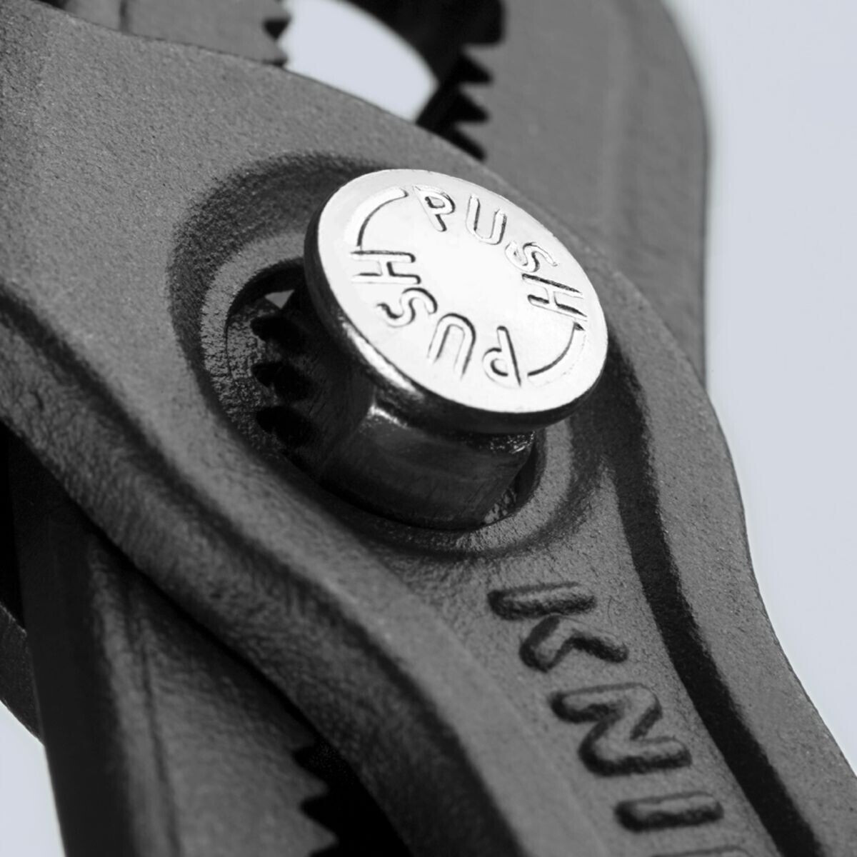 Knipex Cobra grau atramentiert 250 mm (8701250) ab 18,60 € (Black