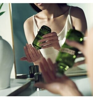 値下げ中　LA MER THE TREATMENT LOTION 100ml LA MER The Treatment Lotion au meilleur prix sur idealo.fr