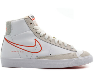 Women's shoes Nike W Blazer Mid '77 SE White/ Orange-Summit White-Sail