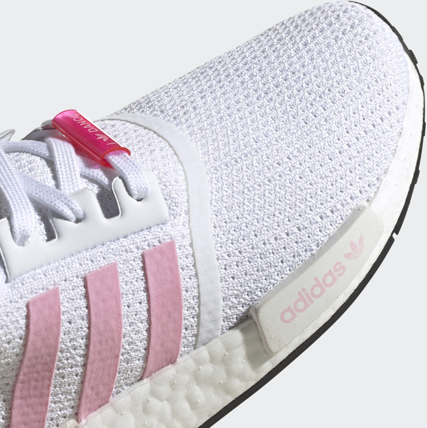 Adidas NMD R1 Women Cloud White True Pink Core Black ab 119 99 Preisvergleich bei idealo.at
