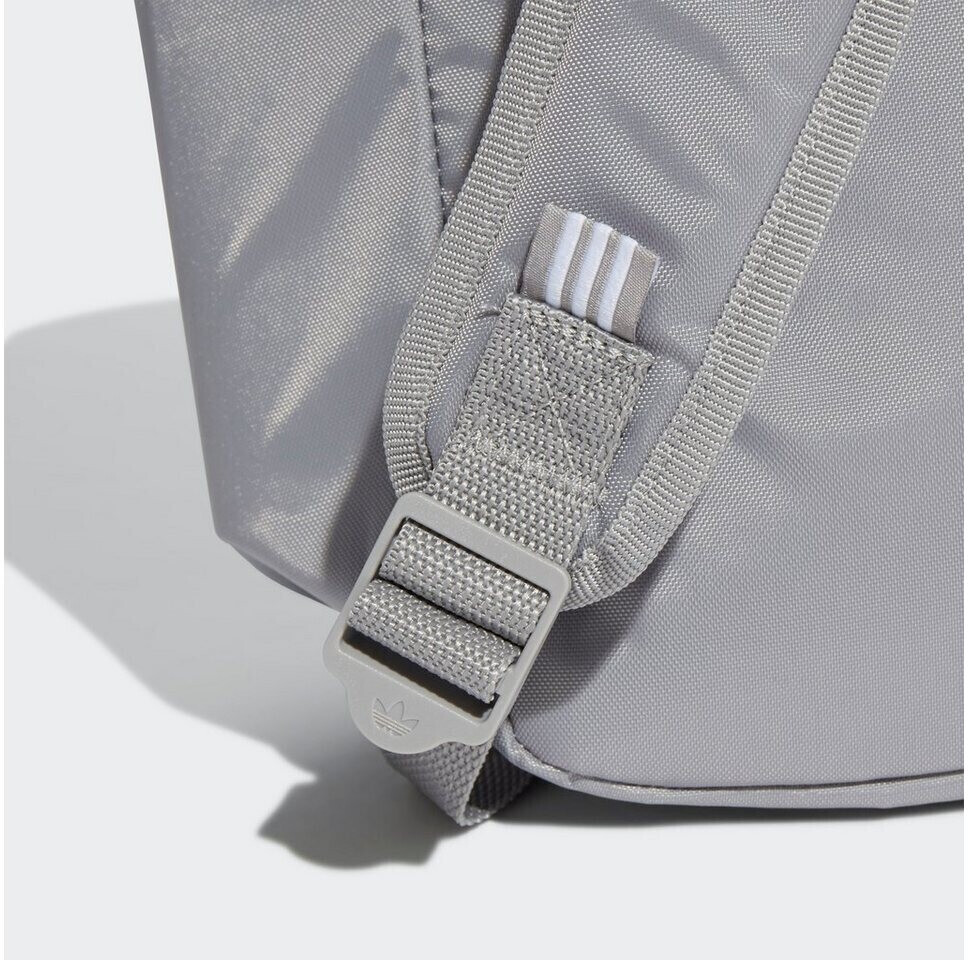 Adidas Adicolor Tricolor Classic Backpack mgh solid grey (GN4958) ab 35