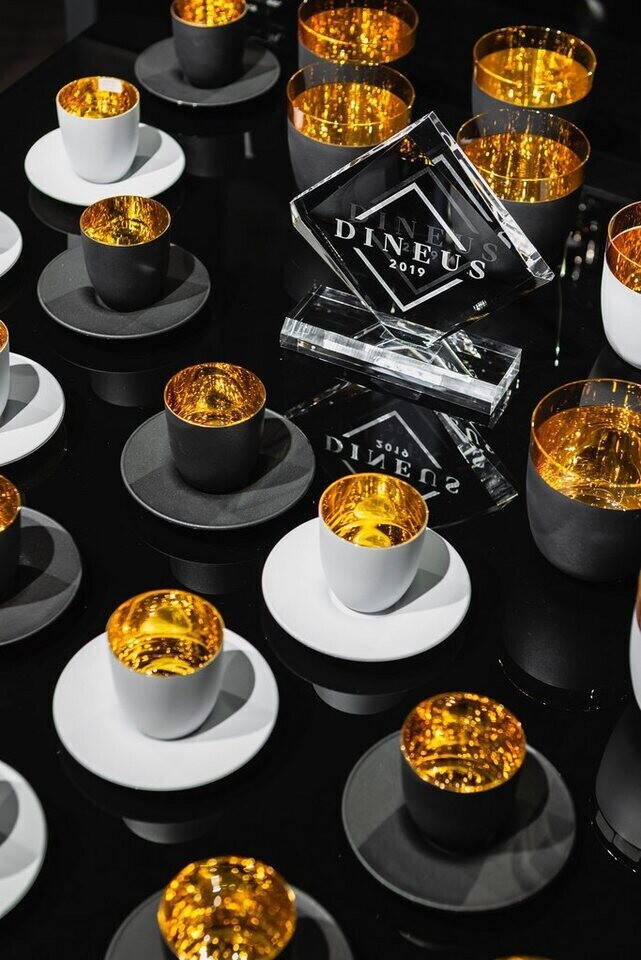 Eisch Espressoglas »Cosmo Gold« (2-Tlg), Echtgold, Handgefertigt,  Bleifreies Kristallglas, 100 Ml, Schwarz-Goldfarben ab 46,80 € |  Preisvergleich bei