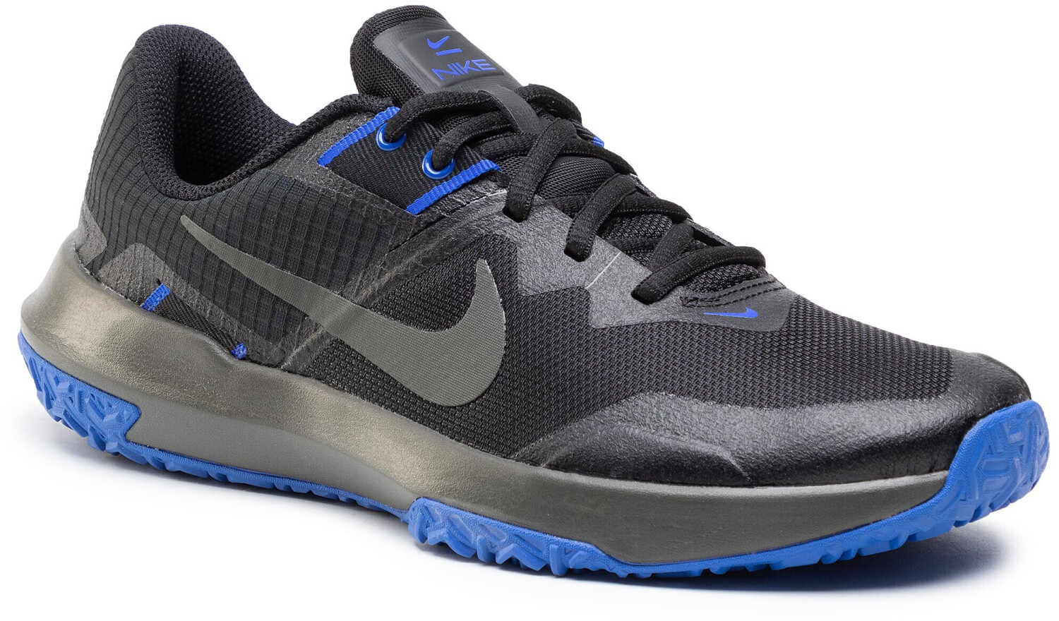 nike varsity tr3
