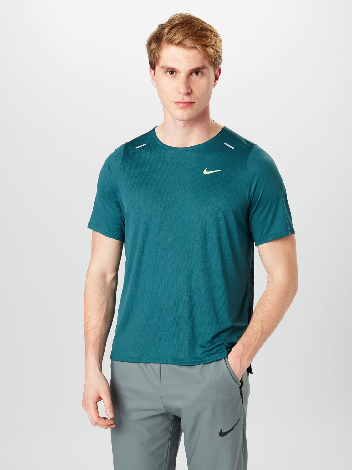 Nike Man Short-Sleeve Top Nike Rise 365 Wild Run (DA0193) dark teal green/ghost green a â¬ 24,90 