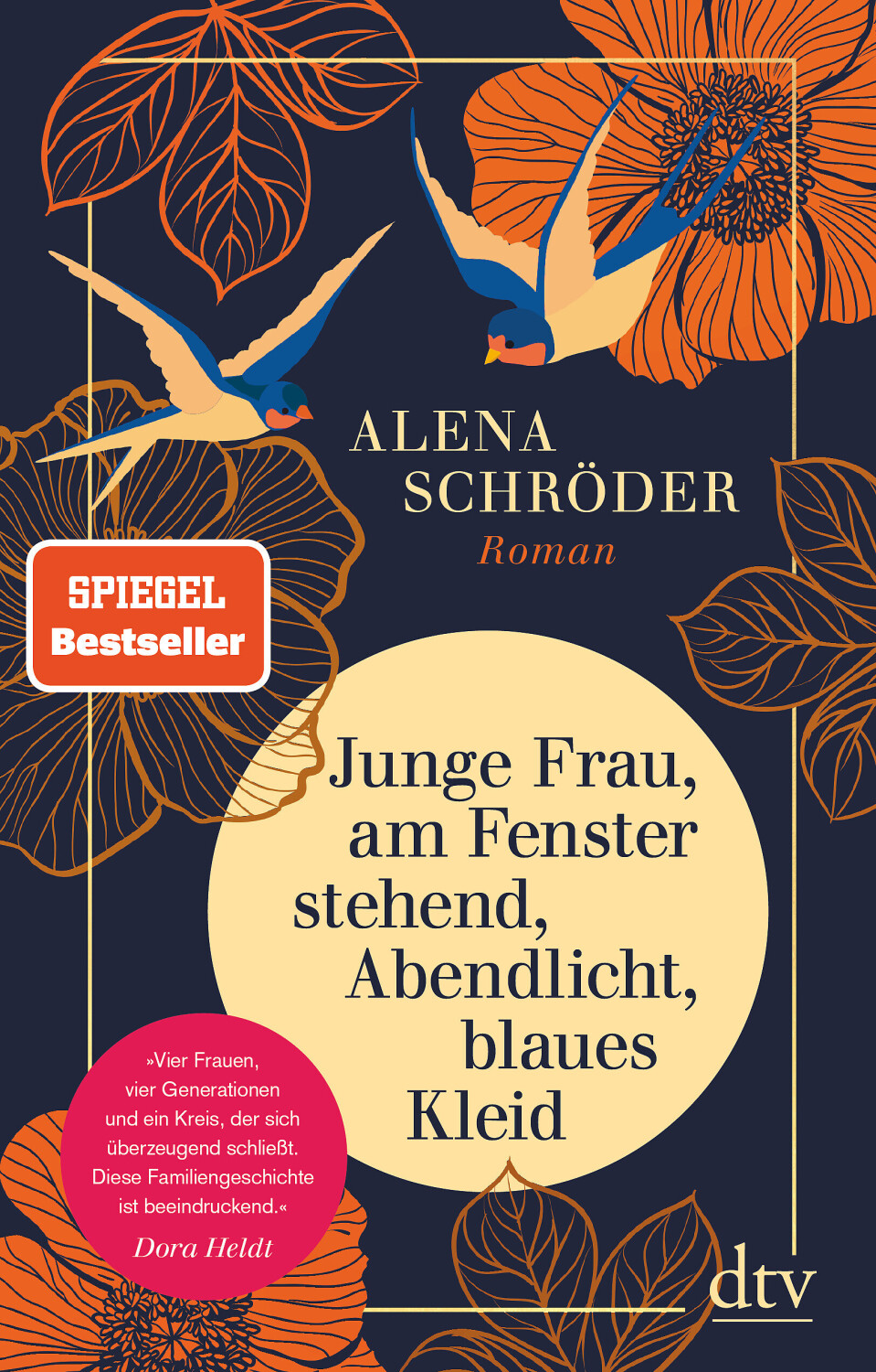 Junge Frau, am Fenster stehend, Abendlicht, blaues Kleid (Alena Schröder)