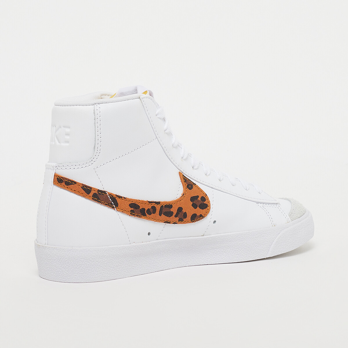 blazer cheetah nike