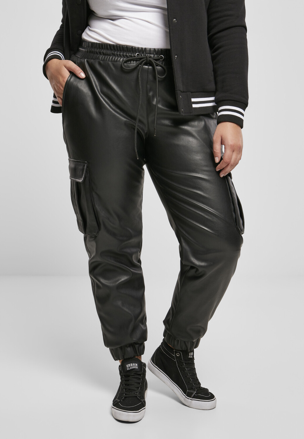 € Pants bei Preisvergleich ab Ladies Urban Faux Cargo 32,99 schwarz Leather (TB3983-00007-0039) Black | Classics
