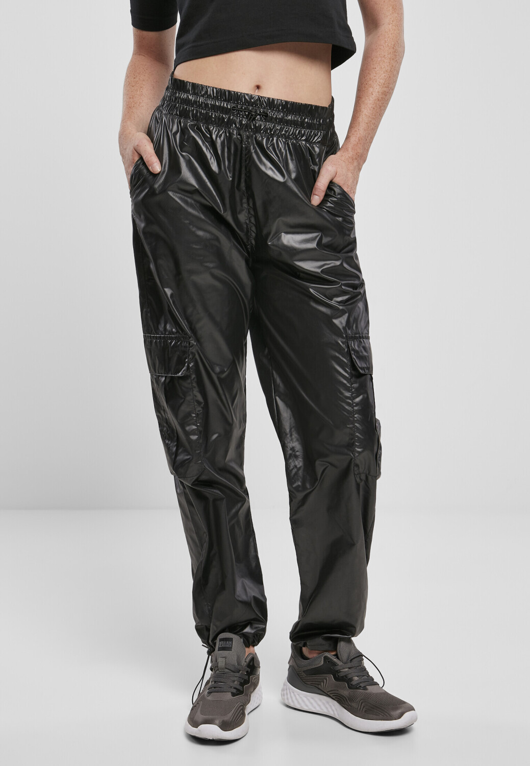 Urban Classics Ladies Shiny Cargo Track Pants Black (TB3987000070037) schwarz ab 39,90