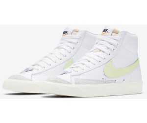 Nike Blazer Mid '77 Vintage Women white/white/total orange/barely volt au  meilleur prix sur idealo.fr