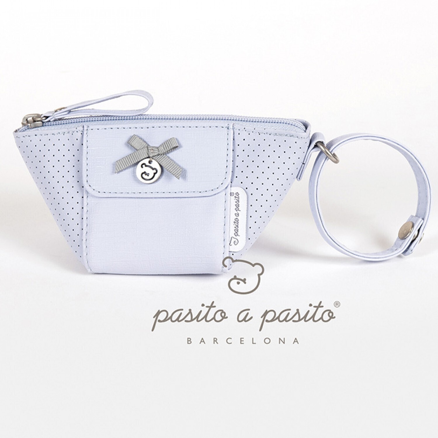 Pasito a Pasito Baby Dummy Holder Baby in Ecopelle Light Blue