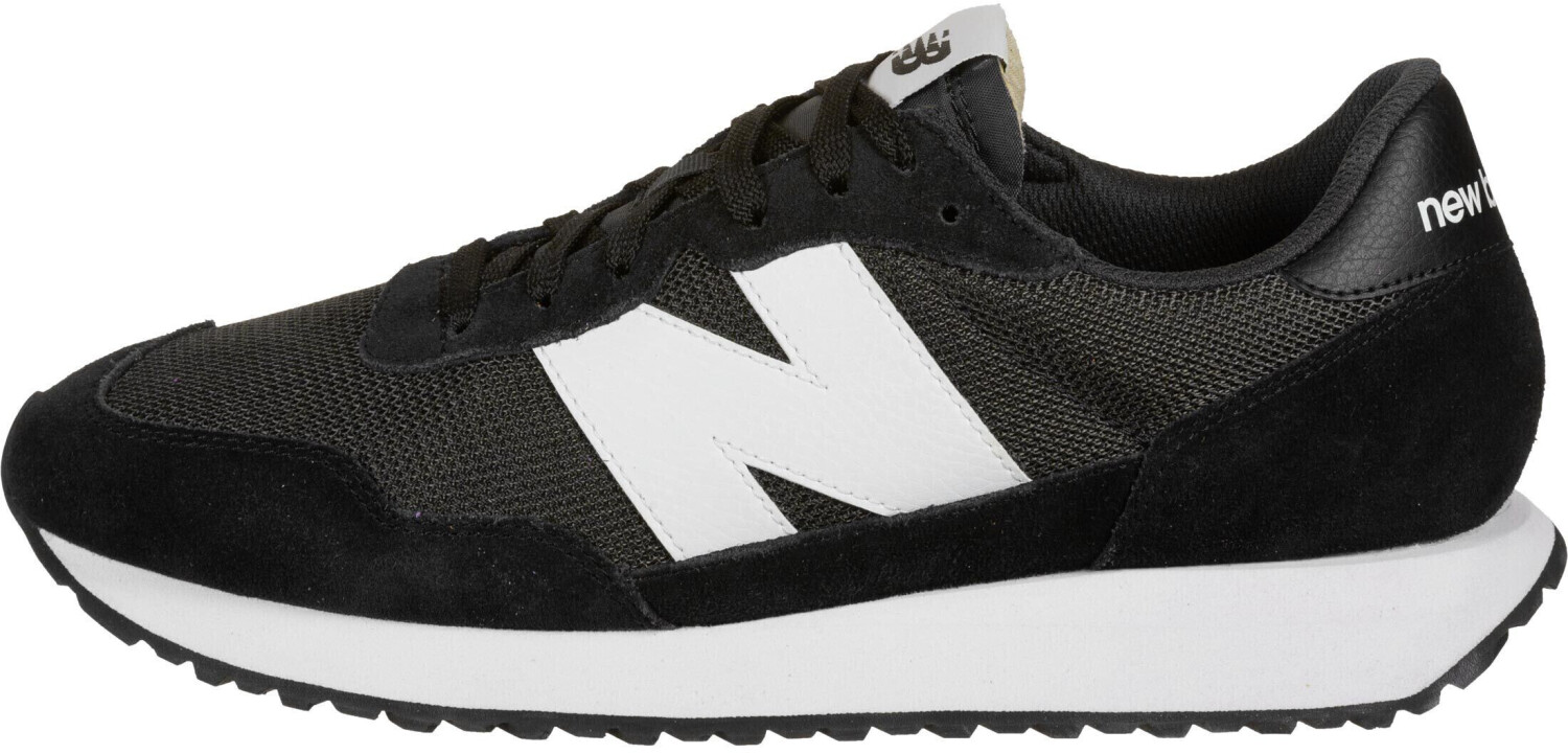 New balance hotsell black magnet