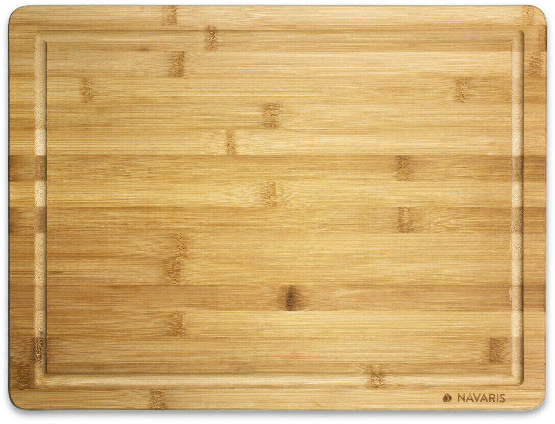 Navaris Bamboo Chopping Board with Juice Groove 45 x 34 x 1,8 cm