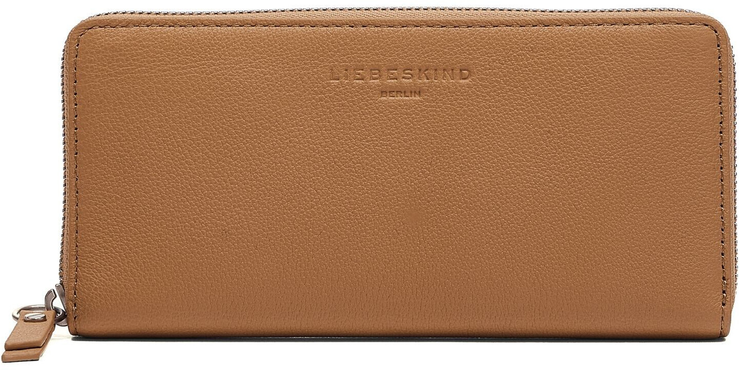 Leather purses in trendy designs
