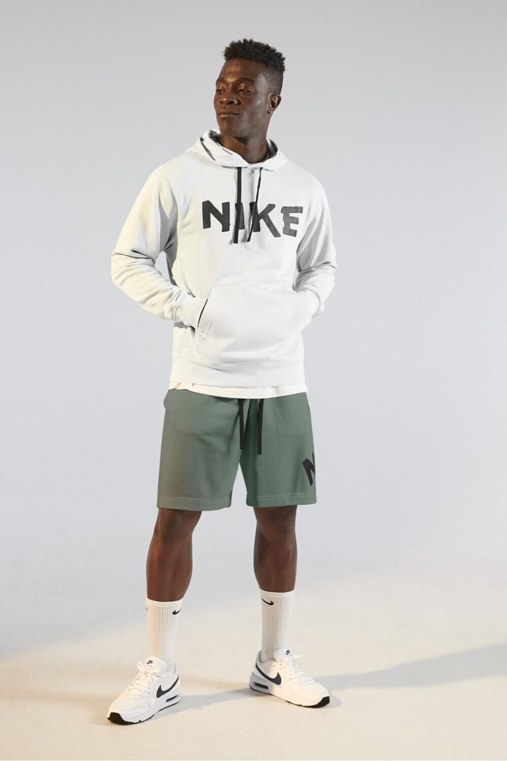 Air max nike black and white clearance