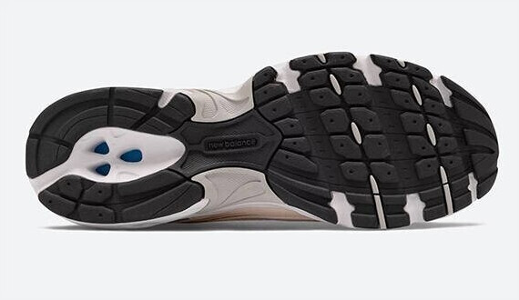 Lifestyle | 530 Black Con Rose Gold | New Balance Hombre ~ Facepets