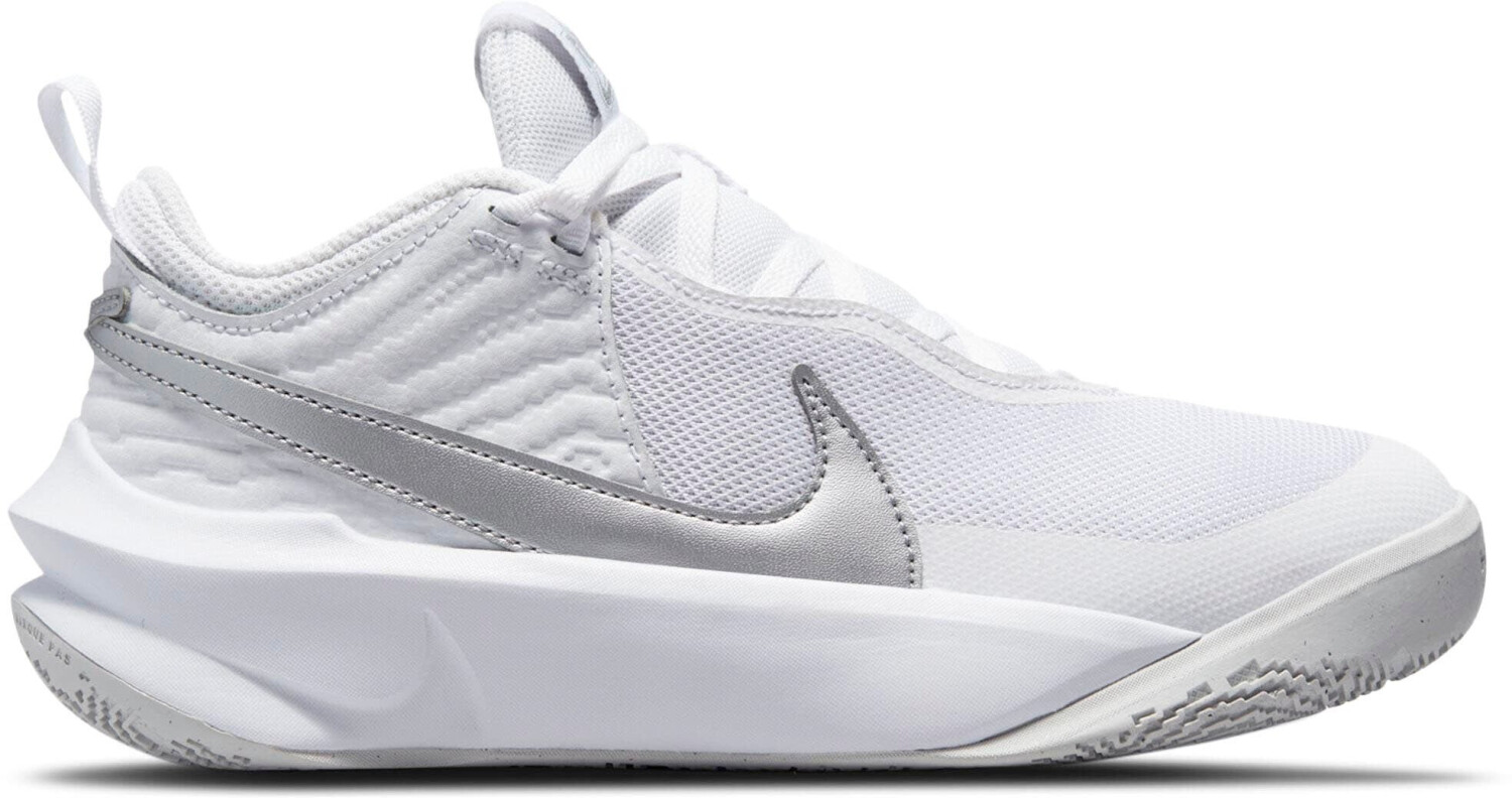 nike team hustle white