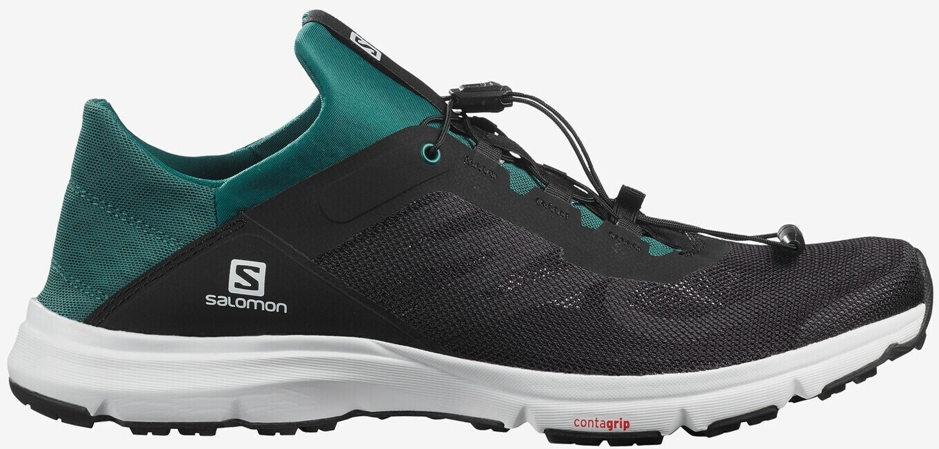 hunter rain boots in snow