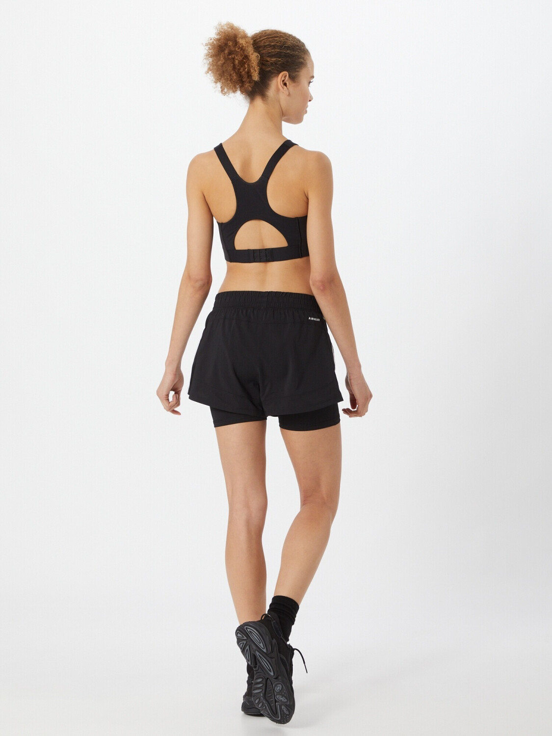 https://cdn.idealo.com/folder/Product/201459/5/201459521/s3_produktbild_max_4/adidas-pacer-3-stripes-woven-two-in-one-shorts-black-white.jpg